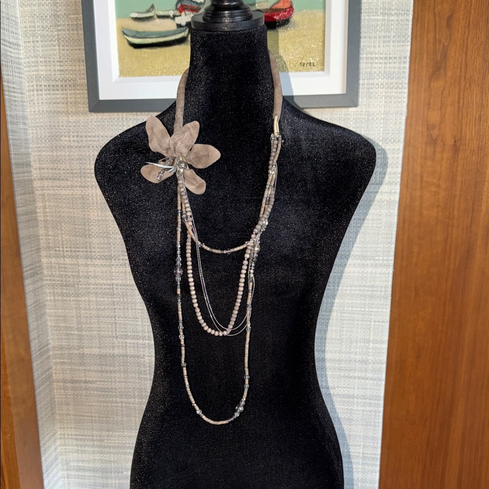 Elegant Beaded Necklace with Flower Accent